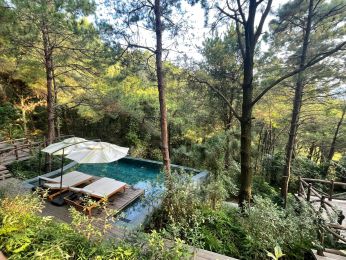AMAYA RETREAT